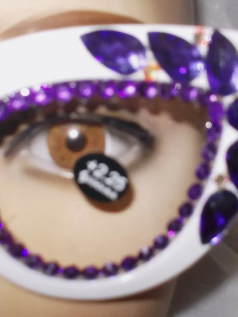 FABULOUS WHITE CATEYE READING GLASSES PURPLE RHINESTONES 2.25 STRENGTH
